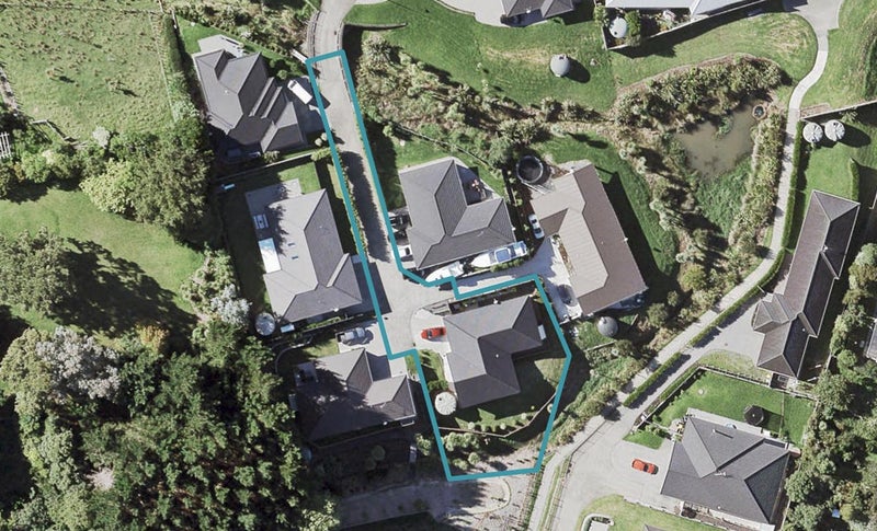 10 Neill Boak Place, Beachlands, Auckland - Carousel 1