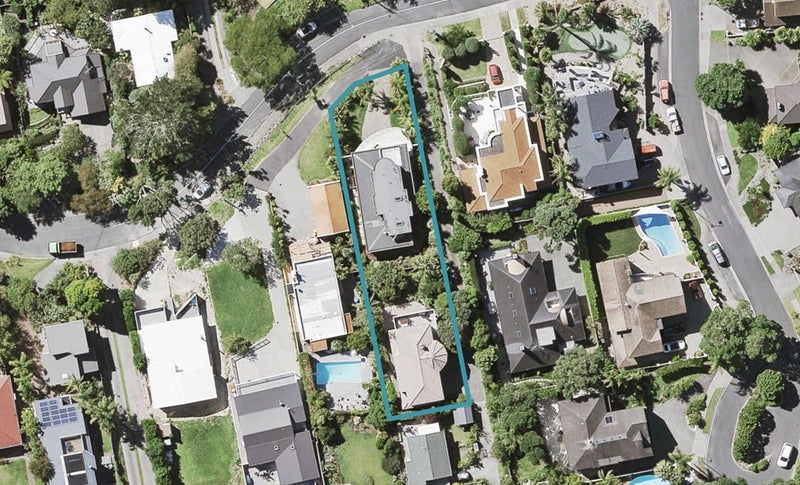 1/82 Park Rise, Campbells Bay, Auckland - Carousel 1