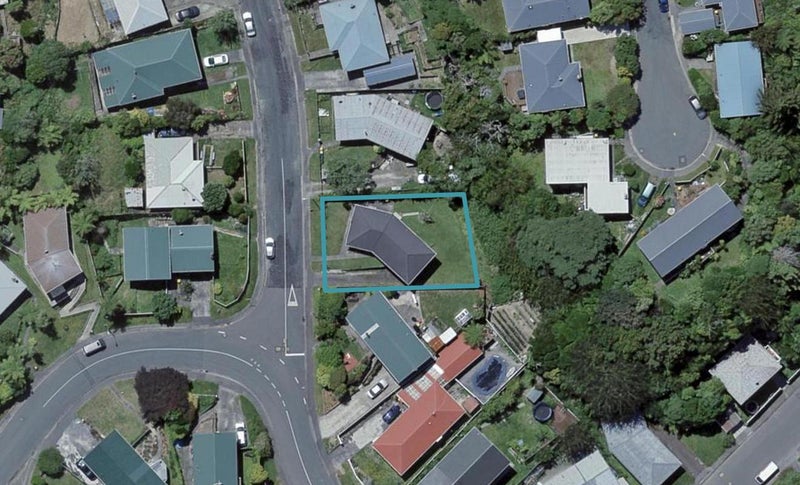 38 Batchelor Street, Newlands, Wellington - Carousel 1
