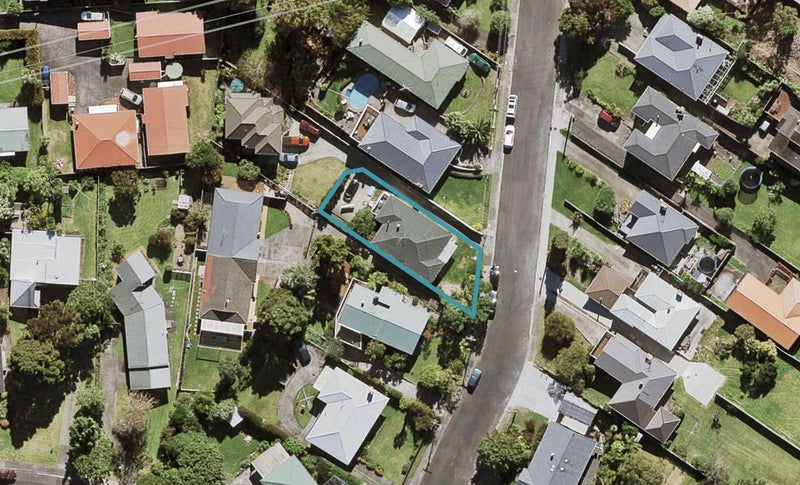 19 Eaton Road, Hillsborough, Auckland - Carousel 1
