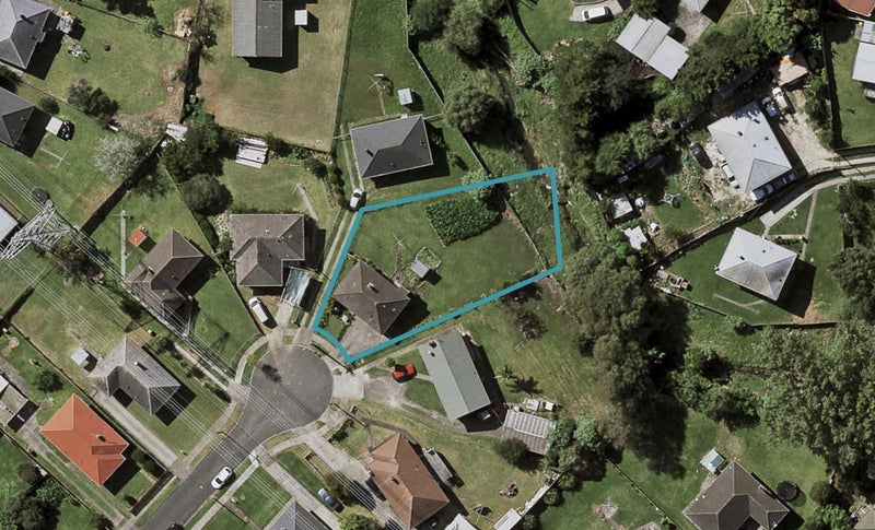 11 Sutcliffe Place, Otara, Auckland - Carousel 1