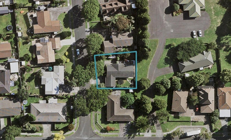 3 Ross Martin Court, Conifer Grove, Takanini - Carousel 1