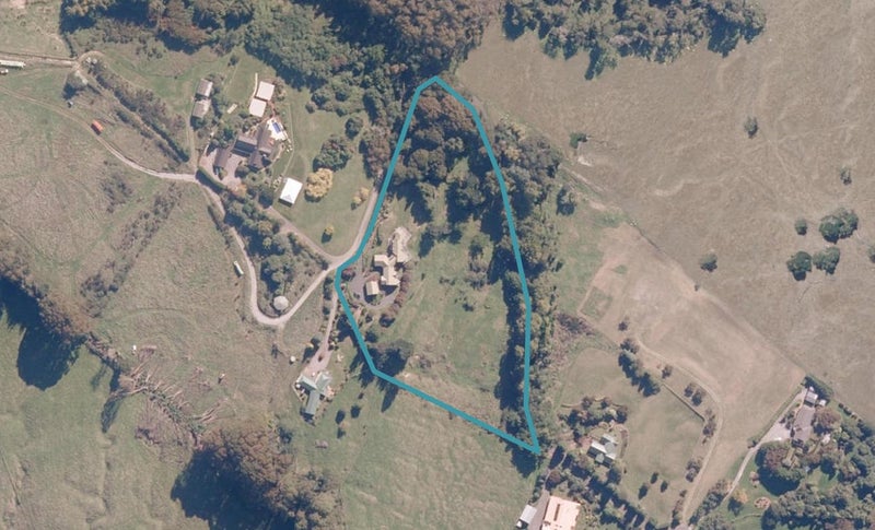 45 Te Moenga Park, Acacia Bay, Taupo - Carousel 1