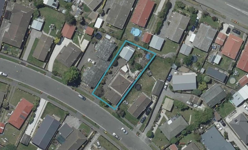61 Kuaka Crescent, Bromley, Christchurch - Carousel 1