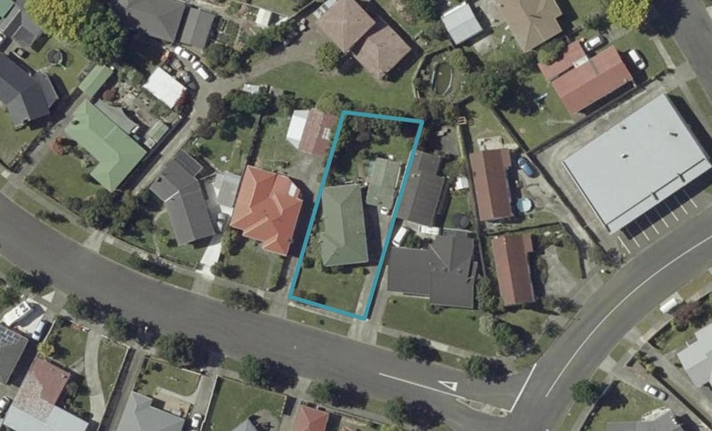 53 Karamea Crescent, Kelvin Grove, Palmerston North - Carousel 1