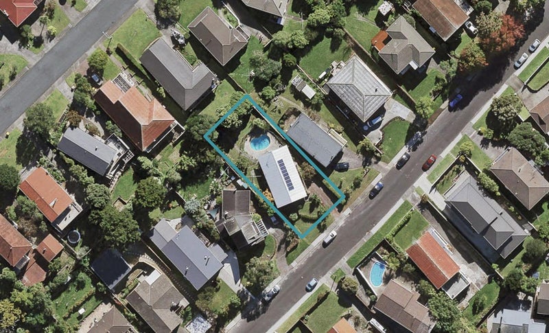 50 Compton Street, Hillcrest, Auckland - Carousel 1