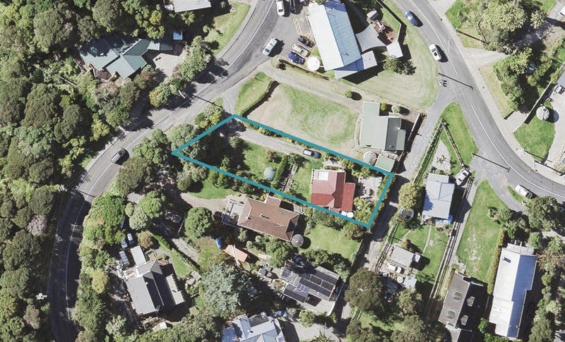 16 Rewa Road, Maraetai, Auckland - Carousel 1