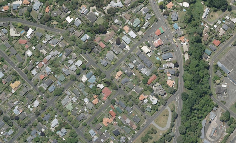 11 St Leonard Street, Saint Johns Hill, Whanganui - Carousel 1