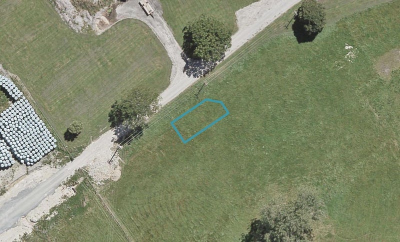 2 Betty Boyes Street, Wallaceville, Upper Hutt - Carousel 1