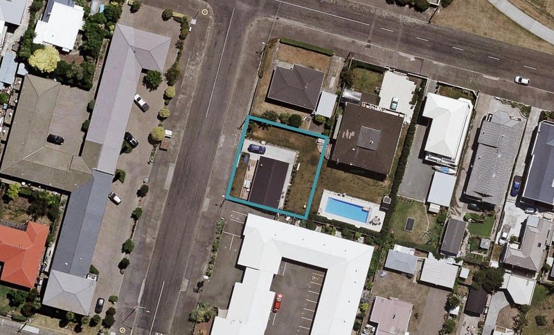 2 Tareha Street, Westshore, Napier - Carousel 1