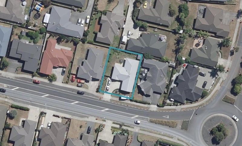 20 Thomas Road, Huntington, Hamilton - Carousel 1