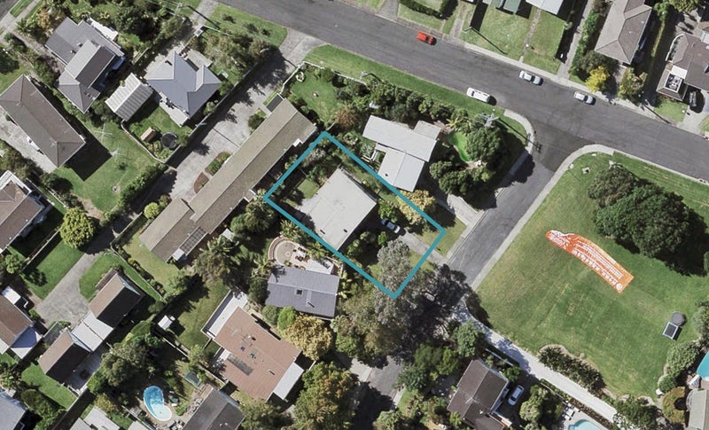 2 Anakiwa Place, Milford, Auckland - Carousel 1