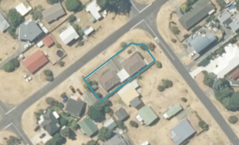 206 Lowe Street, Whangamata, Whangamatā - Carousel 1
