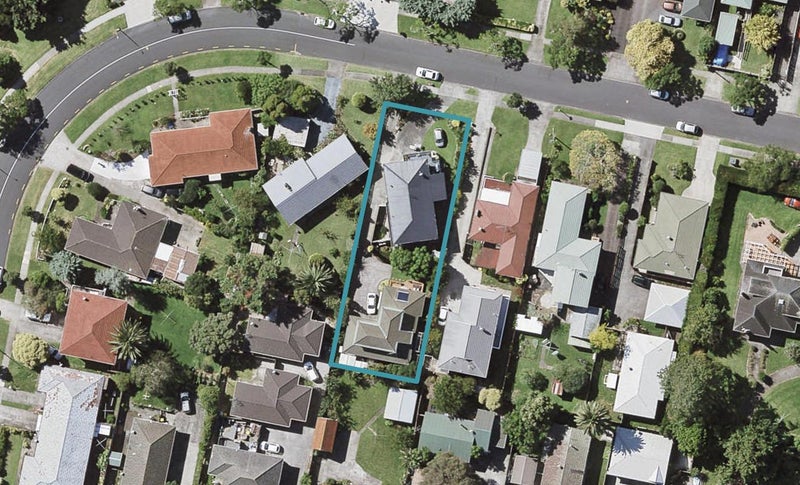 2/10 Williams Avenue, Pakuranga, Auckland - Carousel 1