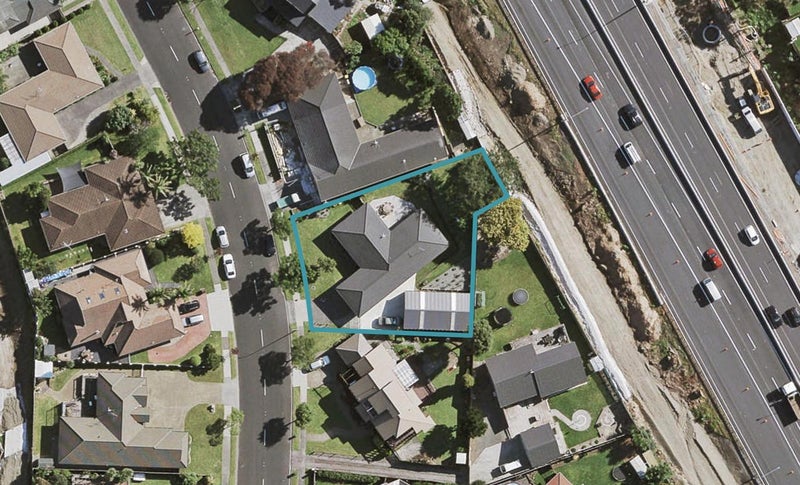 21 Brylee Drive, Conifer Grove, Takanini - Carousel 1