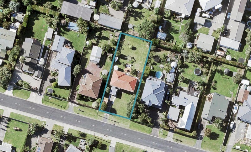 35 Karaka Road, Beachlands, Auckland - Carousel 1
