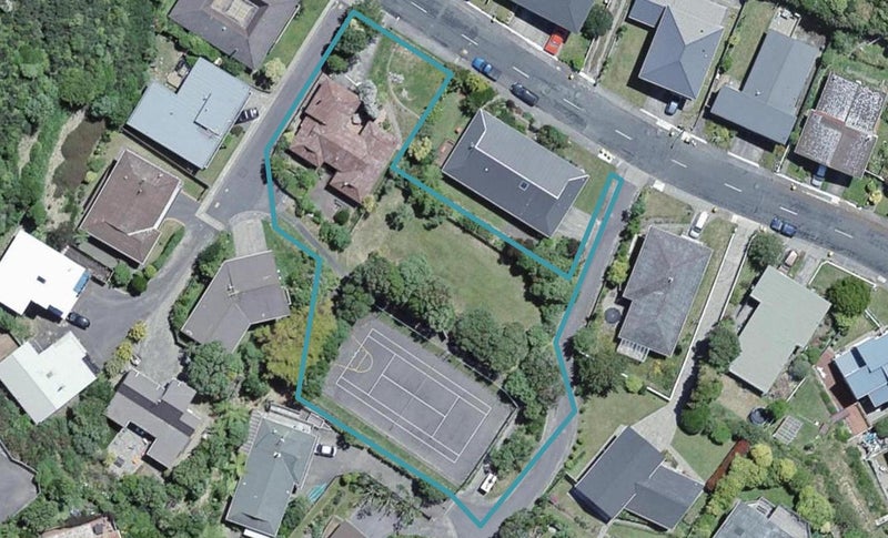 23 Paddington Grove, Karori, Wellington - Carousel 1