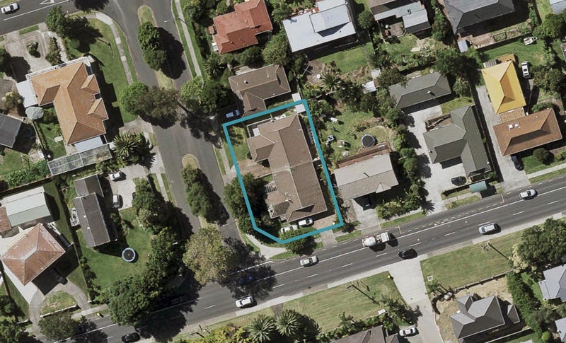 1/22 Redoubt Road, Goodwood Heights, Auckland - Carousel 1