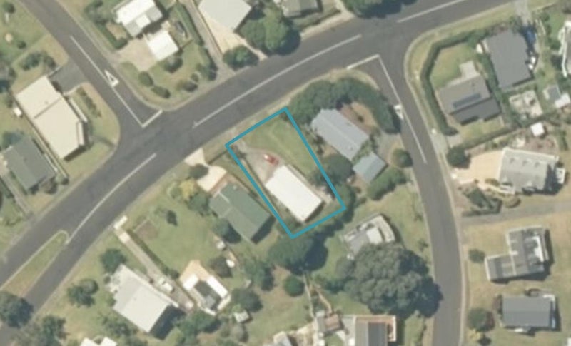 126 Onemana Drive, Onemana, Whangamatā - Carousel 1