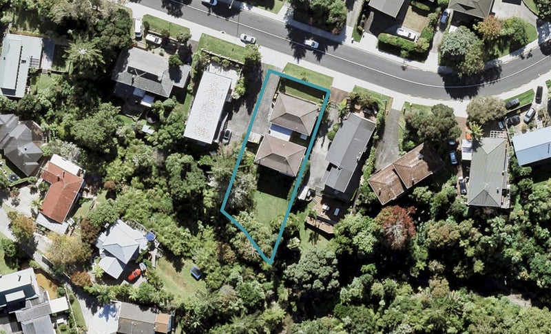 2/24 Glamorgan Drive, Torbay, Auckland - Carousel 1