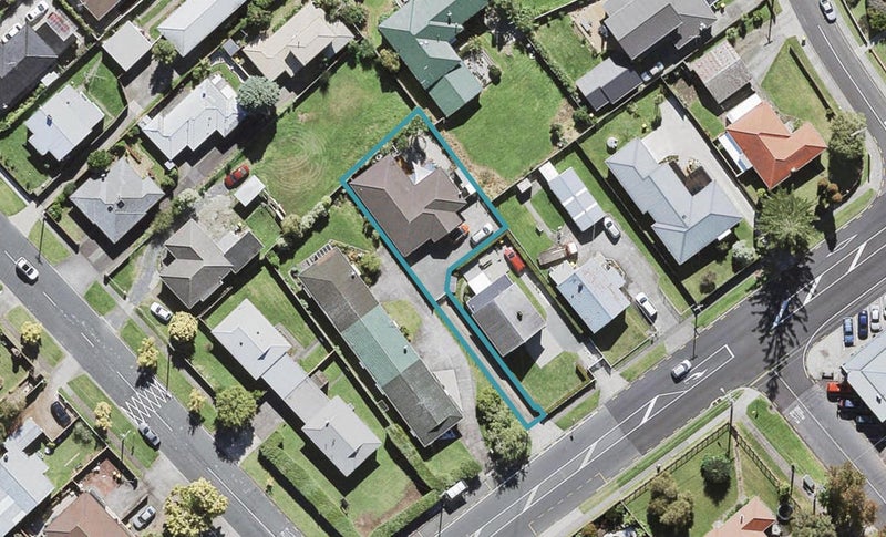 91A Titirangi Road, New Lynn, Auckland - Carousel 1