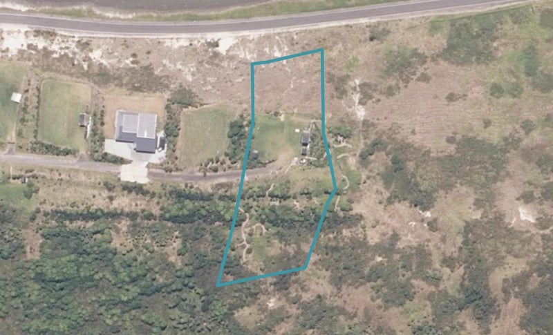 12 Mangawhio Drive, MAHIA, NUHAKA - Carousel 1