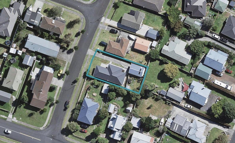 3 McCall Drive, Waiuku, Waiuku - Carousel 1