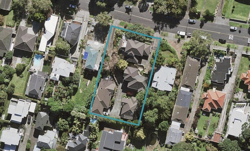 26A Peary Road, Mount Eden, Auckland - Carousel 1