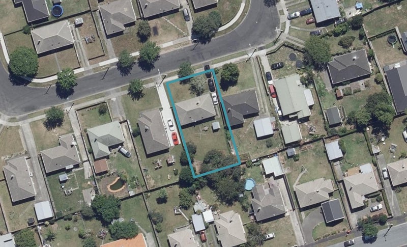 70 Marshall Street, Fairfield, Hamilton - Carousel 1
