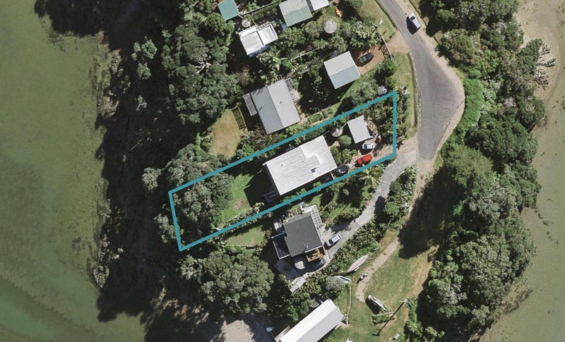 50 Shelly Beach Road, Surfdale, Waiheke Island - Carousel 1