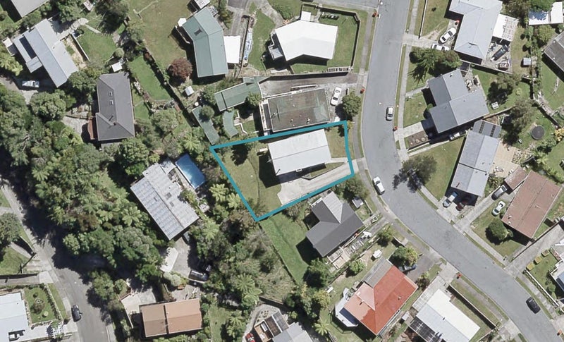 29 Aniseed Grove, Timberlea, Upper Hutt - Carousel 1