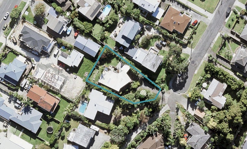 17 Long Street, Torbay, Auckland - Carousel 1