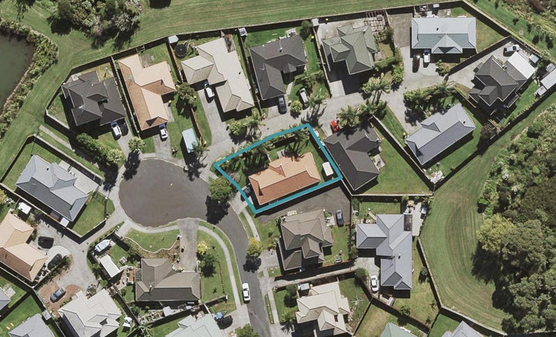 7 Parkstone Place, Favona, Auckland - Carousel 1