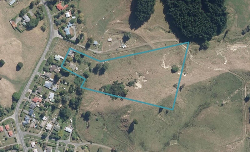 4 Potaka Road, Hunterville - Carousel 1