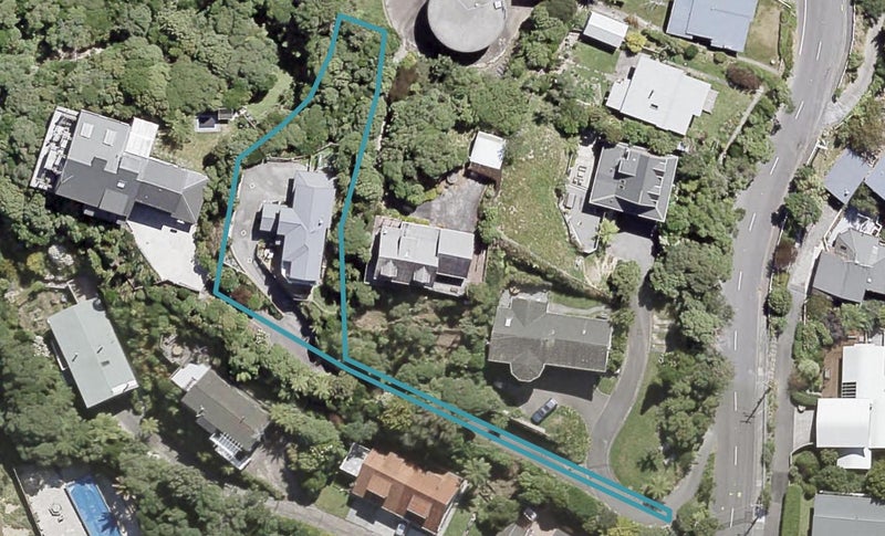 5A Maungaraki Road, Korokoro, Lower Hutt - Carousel 1