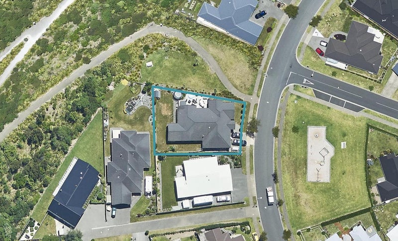 65 Mortlake Heights, Pyes Pa, Tauranga - Carousel 1
