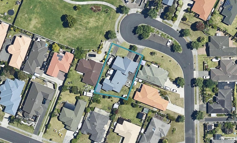 9 Thebes Grove, Papamoa Beach, Papamoa - Carousel 1