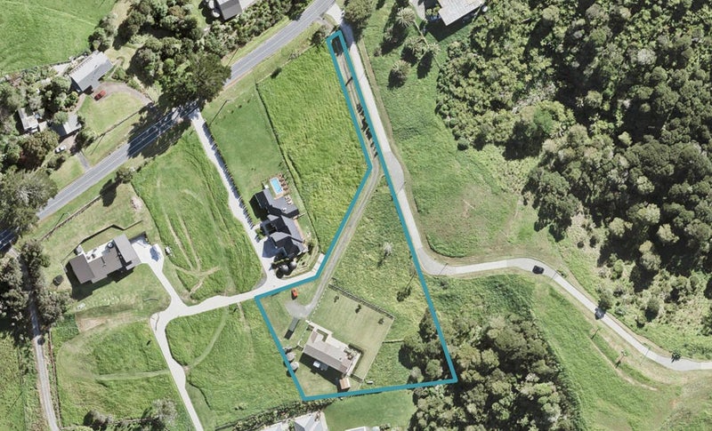 76 Vaughans Road, Albany - Carousel 1