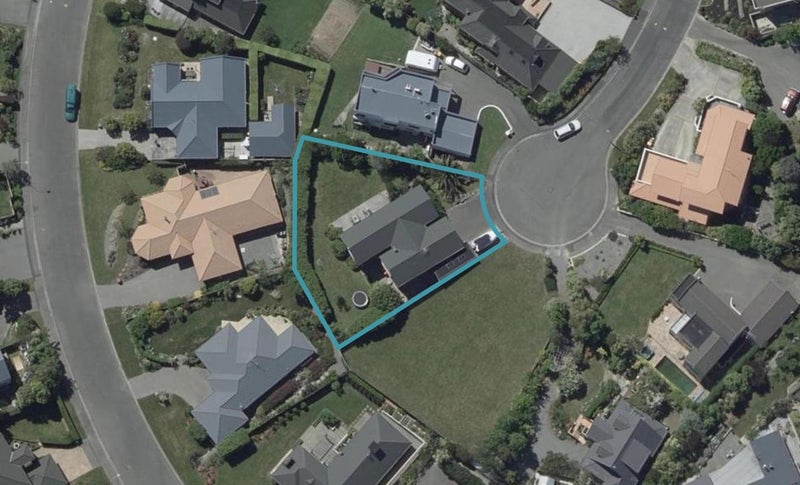 12 Somerton Rise, Westmorland, Christchurch - Carousel 1