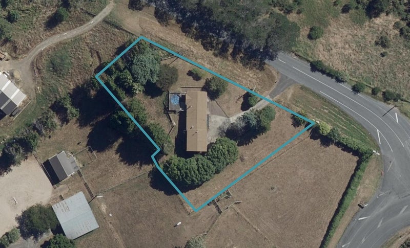 9 Exelby Road, Burbush, Hamilton - Carousel 1