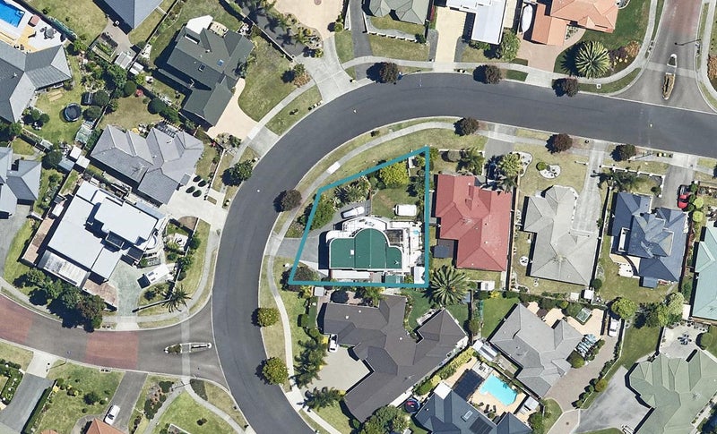 15 Seychelles Drive, Papamoa Beach, Papamoa - Carousel 1