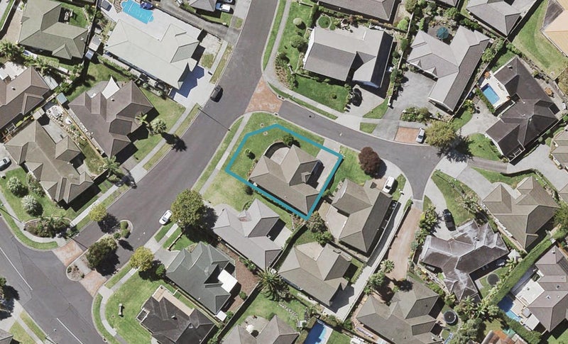 1 Isaac Place, East Tamaki Heights, Auckland - Carousel 1