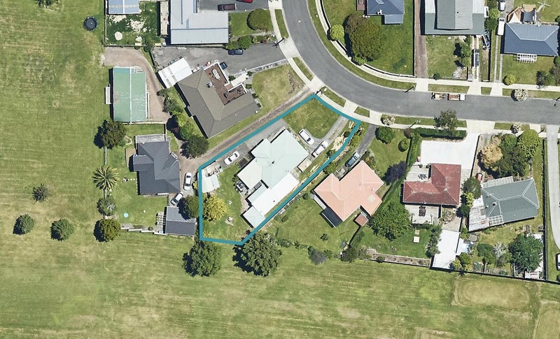 13 Johnston Crescent, Springfield, Rotorua - Carousel 1