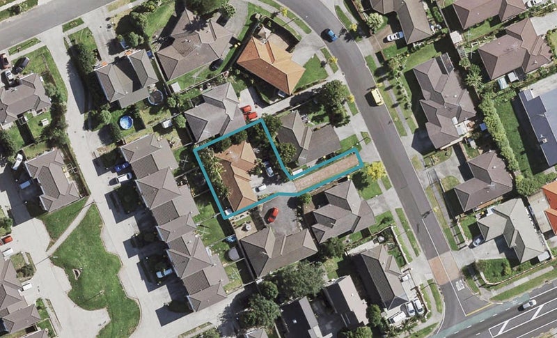 8 Senator Drive, Manurewa, Auckland - Carousel 1