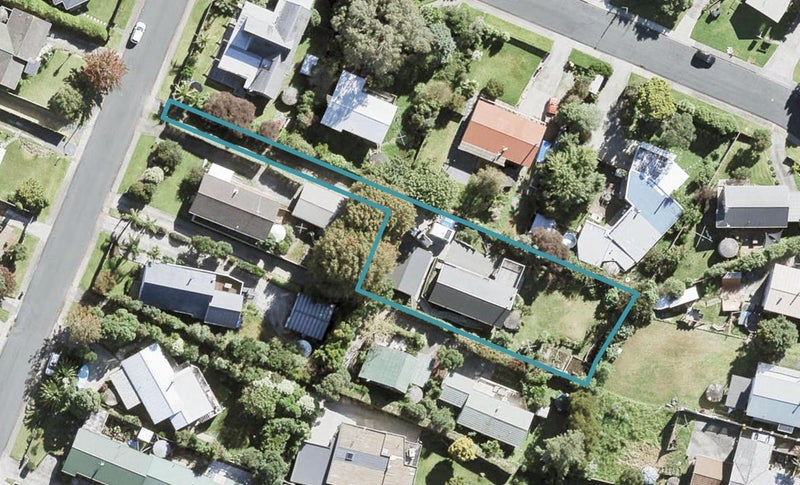 27 Dobell Road, Stanmore Bay, Whangaparaoa - Carousel 1