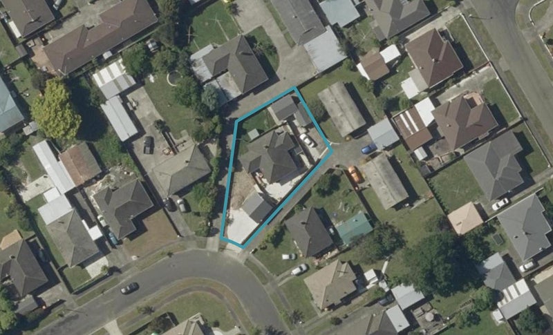 11 Manchester Street, Takaro, Palmerston North - Carousel 1