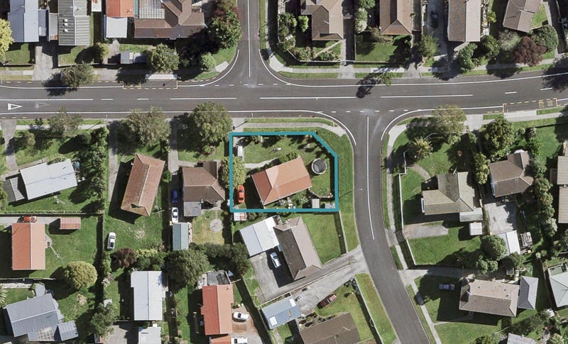 1 Melleray Place, Randwick Park, Auckland - Carousel 1