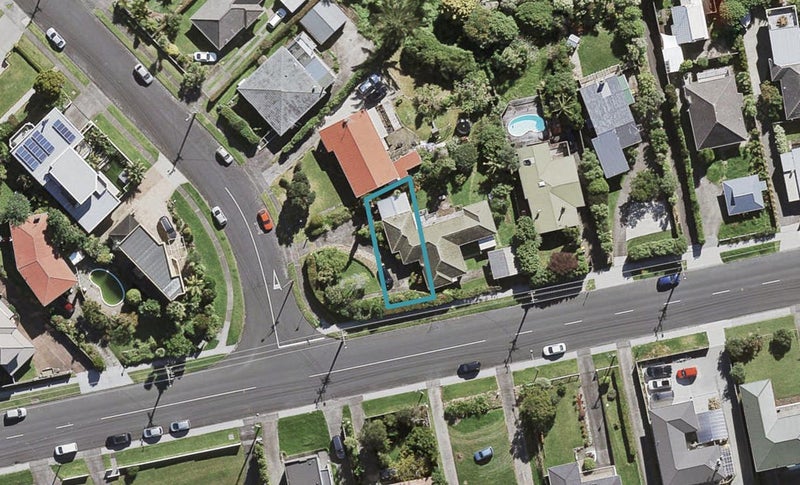 108A Coronation Road, Hillcrest, Auckland - Carousel 1