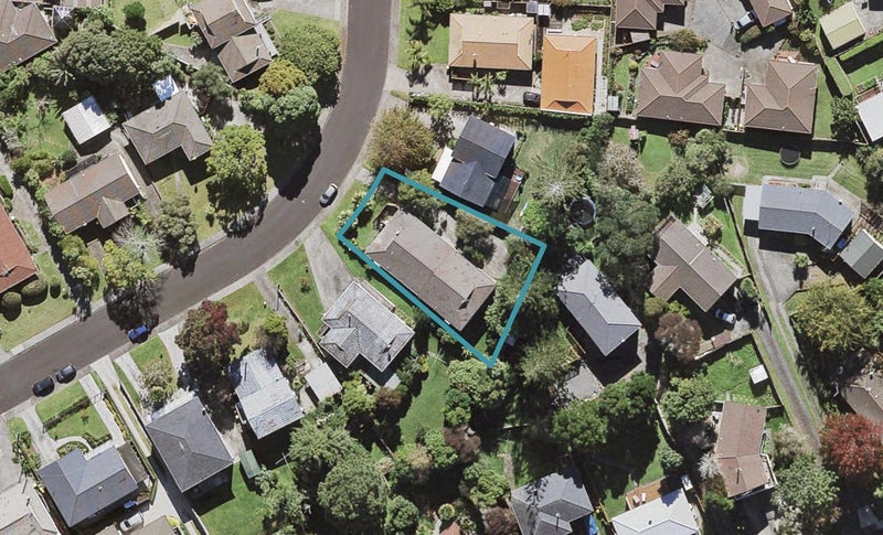 1/5 Jenelin Road, Glendene, Auckland - Carousel 1