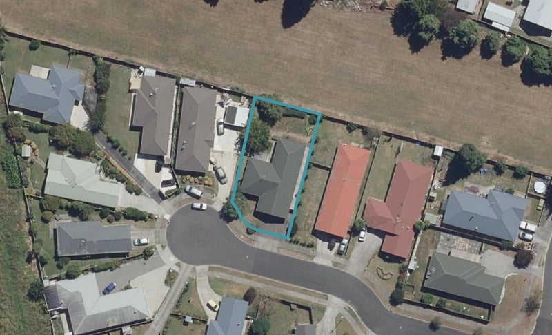 8 Corsair Place, Melville, Hamilton - Carousel 1